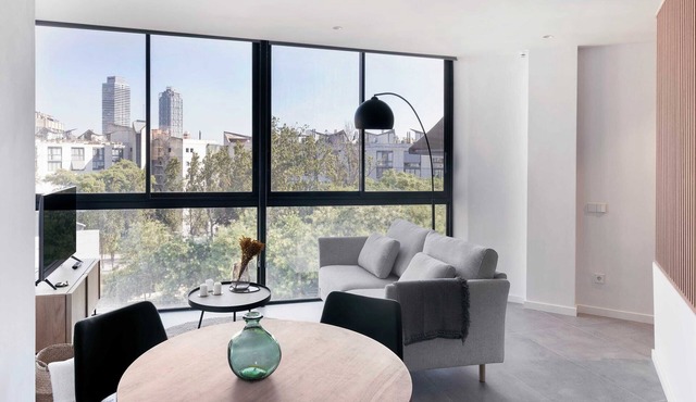 Bright Oasis 1 BD Apartment in Poble Nou