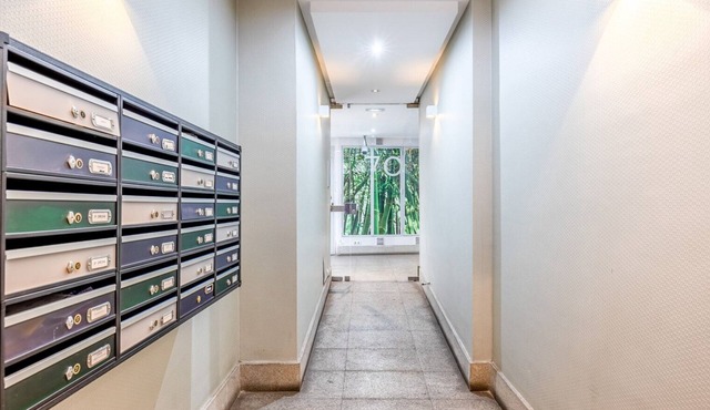 Bright Palacio 2BR, nr Shops & Nightlife, by Blueground