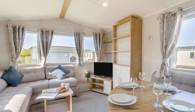 Bronze 2 Bedroom Caravan, Sleeps 6