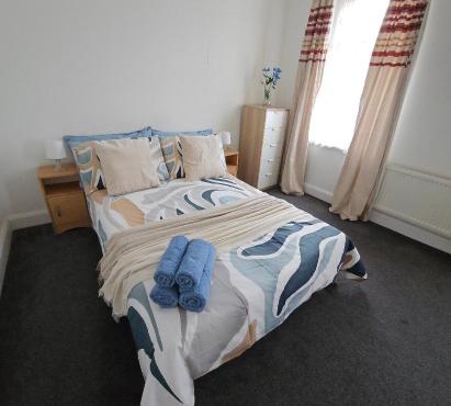 Budget Friendly 2 Bedrooms and Shared Bath for 4