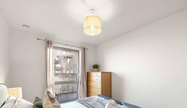 Bywell Apartment, Canning Town, London