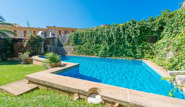 CA HADO XUCLA - Villa with private pool in Valldemossa. Free WiFi