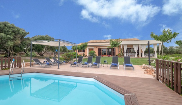 CA'N PUNXET BEAUTIFUL FINCA WITH PRIVATE POOL 6 PEOPLE