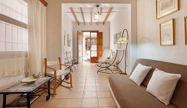 Ca na Miquela - 1 minutes walk away from the beach