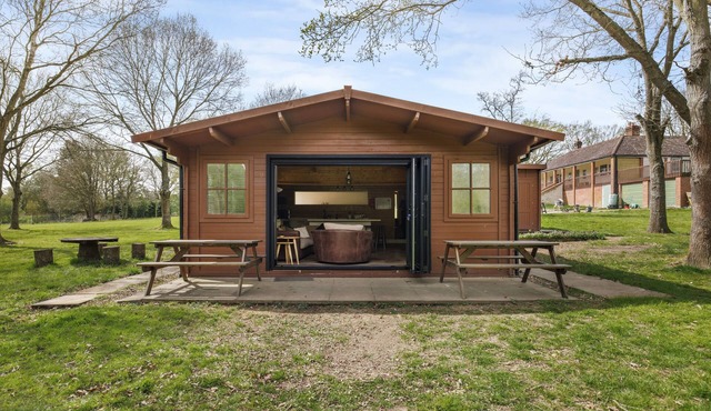 Cabin on 5 Acres with Stables, Firepit & Cinema
