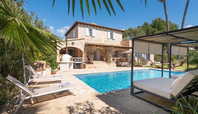 CALIMERO ALEGRIA SL - Beautiful villa with private swimming pool and free Wifi