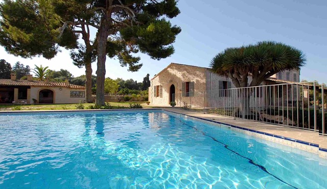Can Cirerol, spacious house with pool in Porto Colom, Mallorca