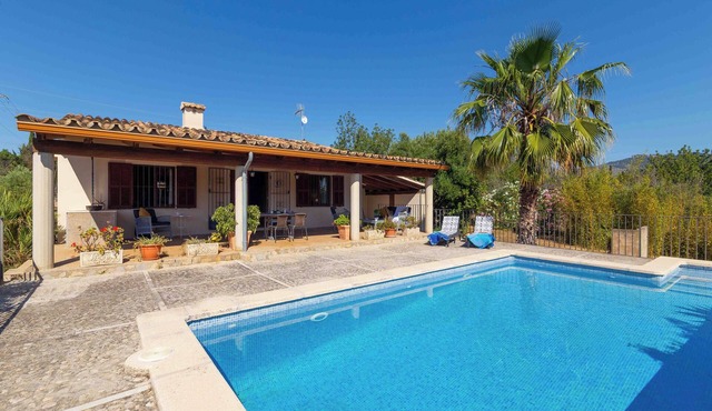 Can Gallu. Villa Adults Only with private pool in Moscari.