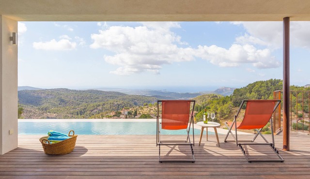 Can Jordi - Spectacular villa with infinity pool in Galilea