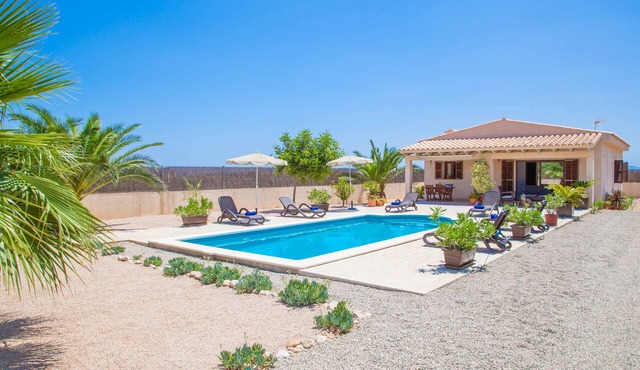 CAN MELIS - Wonderful villa with private pool located in rural and quiet surroundings. Fre
