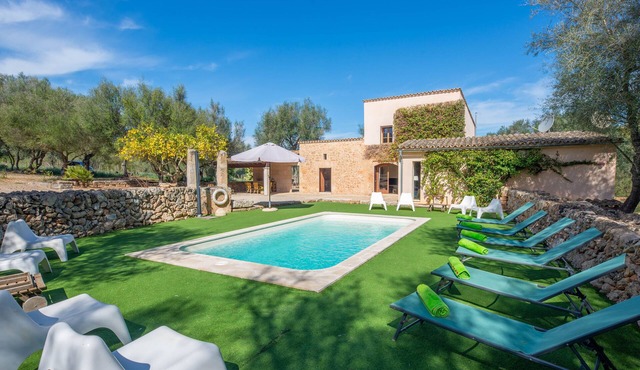 CAN PERE RAPINYA - Authentic Majorcan villa with private pool, located amidst nature and g