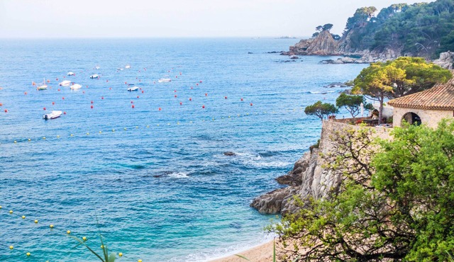 CAN TARONGETA B-1 Modern and charming apartment close to the beach