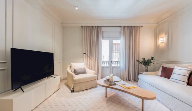 Canalejas I ID.4882 - One Bedroom Apartment, Sleeps 2