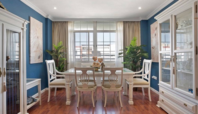 Caprichos Apartment – 4 Bedrooms & Wi-Fi, Jerez de la Frontera