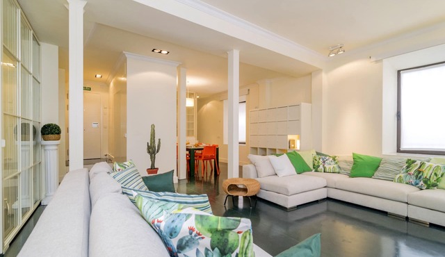 Caprichoso Loft junto Teatro Real - Madrid Centro