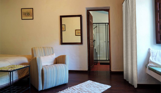 Casa 2/Andalusian architecture in a beautiful green oasis/1 km from El Borge