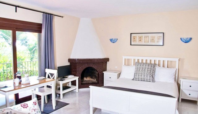 ★Casa Annabel walk to beach/train and all amenities UK TV/fast WIFI★