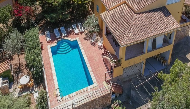 Casa Capitan, air conditioning, barbecue, private pool, wifi, near the beach