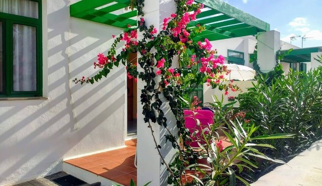 Casa Maracuyá a Solo 500m. de la Playa, con Jardín Privado. Lanzarote