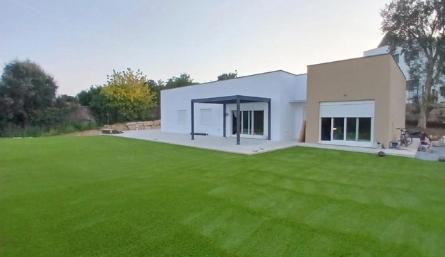 Casa nueva junto al aeropuerto Girona y Costa Brava