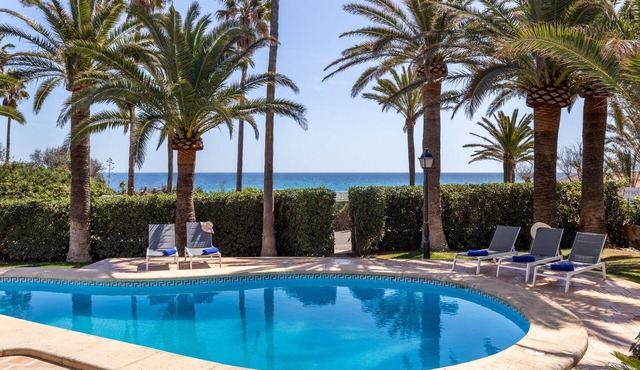 Casa Sembat with sea views, pool and Wi-Fi