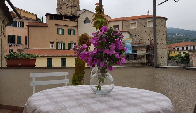 Casa Stefano in the heart of the historical center of Dolcedo