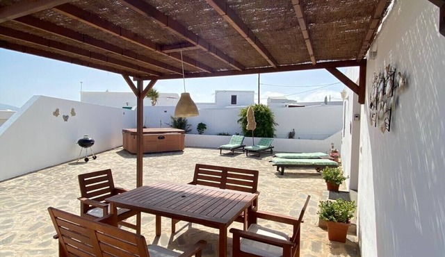 Casita Blanca Is a Beautiful Detached Vacation Rental home with hot tub