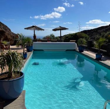 Castillo Lanzarote Villa Winni - Luxury Villa - Pet friendly with heated Pool