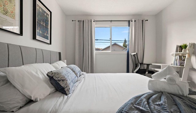 Central AC » 2x King Bed » Foosball » Game Area