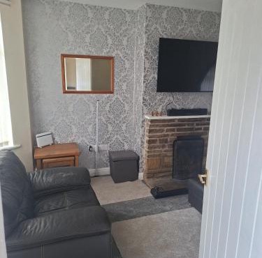 Central but secluded family house with garden