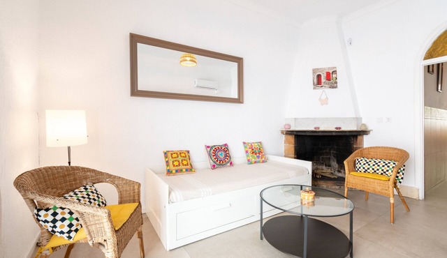 Central Holiday Home Near the Beach with Wi-Fi and Patio
