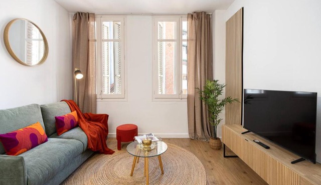 Charming 2br In Trendy Gracia
