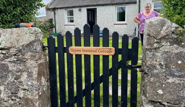 Charming quirky coastal Cottage Port Ellen