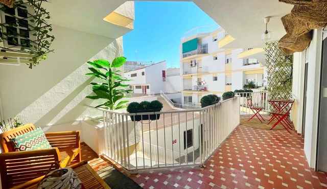 Charming renovated apartment in central Jerez - 3 bedrooms, 5 guests