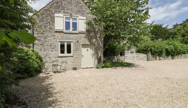 Charming The End, Langport Retreat