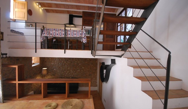 Charming townhouse, walking distance from the main square