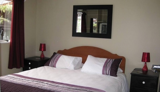 Clean and tidy unit at base of scenic Denniston