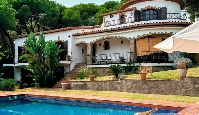 Club Villamar - A comfortable holiday home with private pool, nice terrace and a big garden