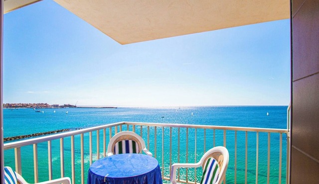 Club Villamar - Apartment Playa offers practical and functional interiors with stunning Mediterra.
