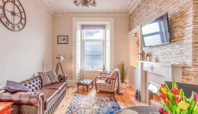 Clyde View Apartment 🏴󠁧󠁢󠁳󠁣󠁴󠁿