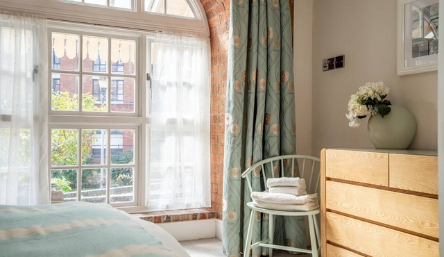Cocoa Suites 8 - One bedroom apartment in York city centre (sleeps 2)