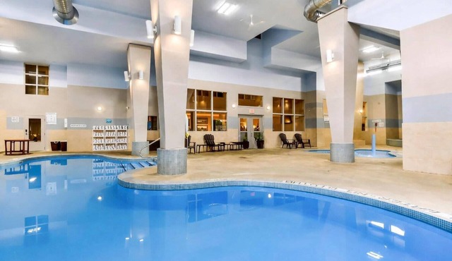 Comfort Inn & Suites Ambassador Bridge