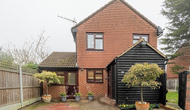Comfortable 4-bedroom home | Bicknacre - Pass the Keys