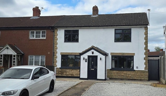 Contractor Stays | Close to M18 | Free Parking