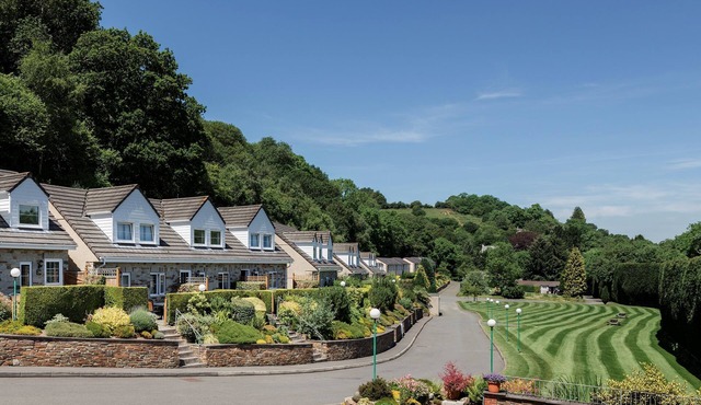 Conveniently located to explore all that Cornwall and Devon have to offer