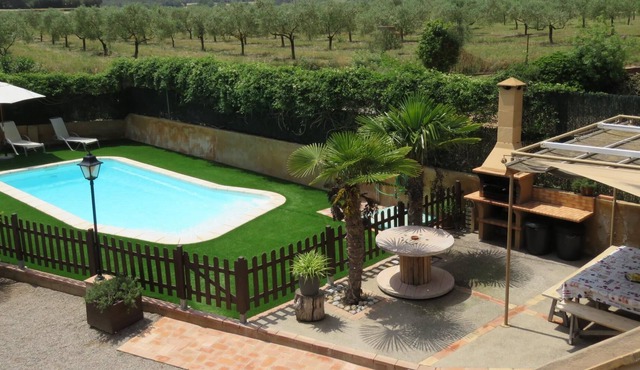 Costabravapartment Ca L'Esclop, Vilaür. 18kms to the Costa Brava beaches, pool