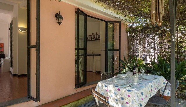 Cosy apartment for 3 people with TV, patio and pets allowed