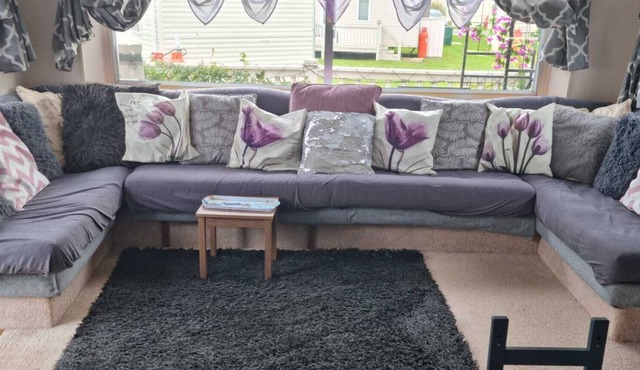 Cosy static caravan on East Mersea Island