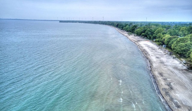 Cottage #5 · Lake Haven Beach Resort