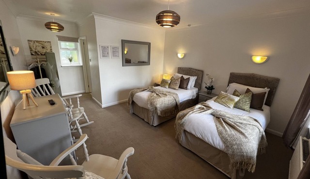 Cottage Room 1 - Twin room